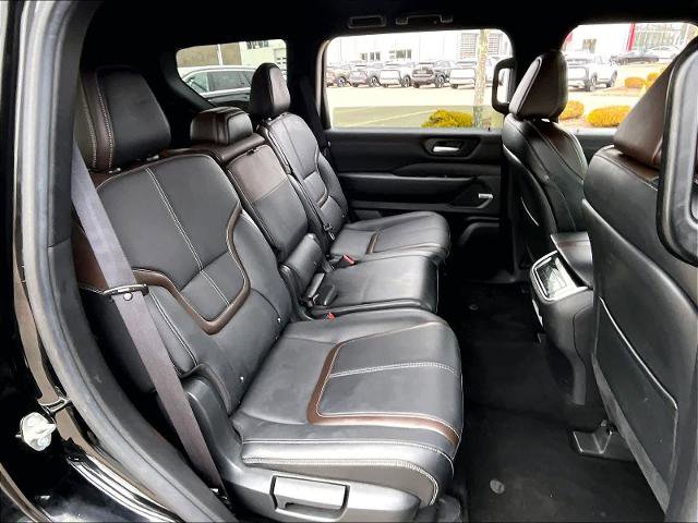 Certified 2025 Nissan Armada SL AWD/4WD image 16