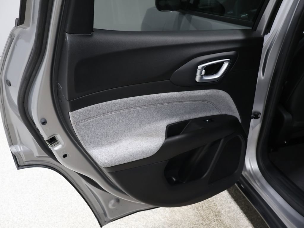 Certified 2023 Jeep Compass Latitude image 20