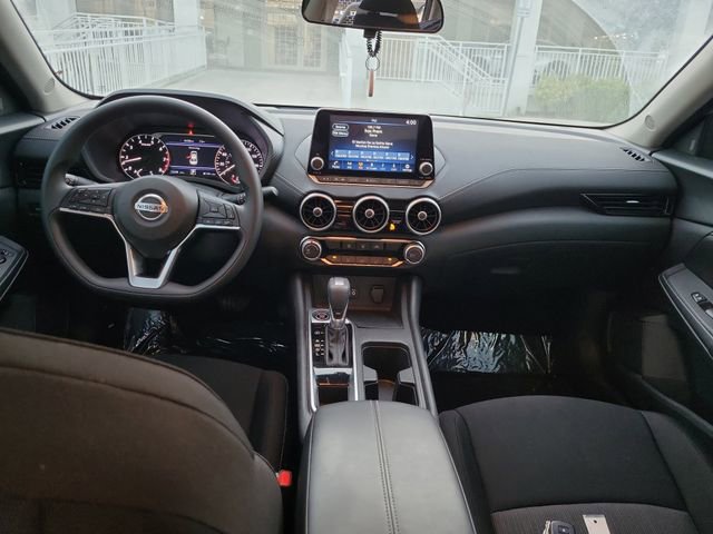 Used 2023 Nissan Sentra SV image 9