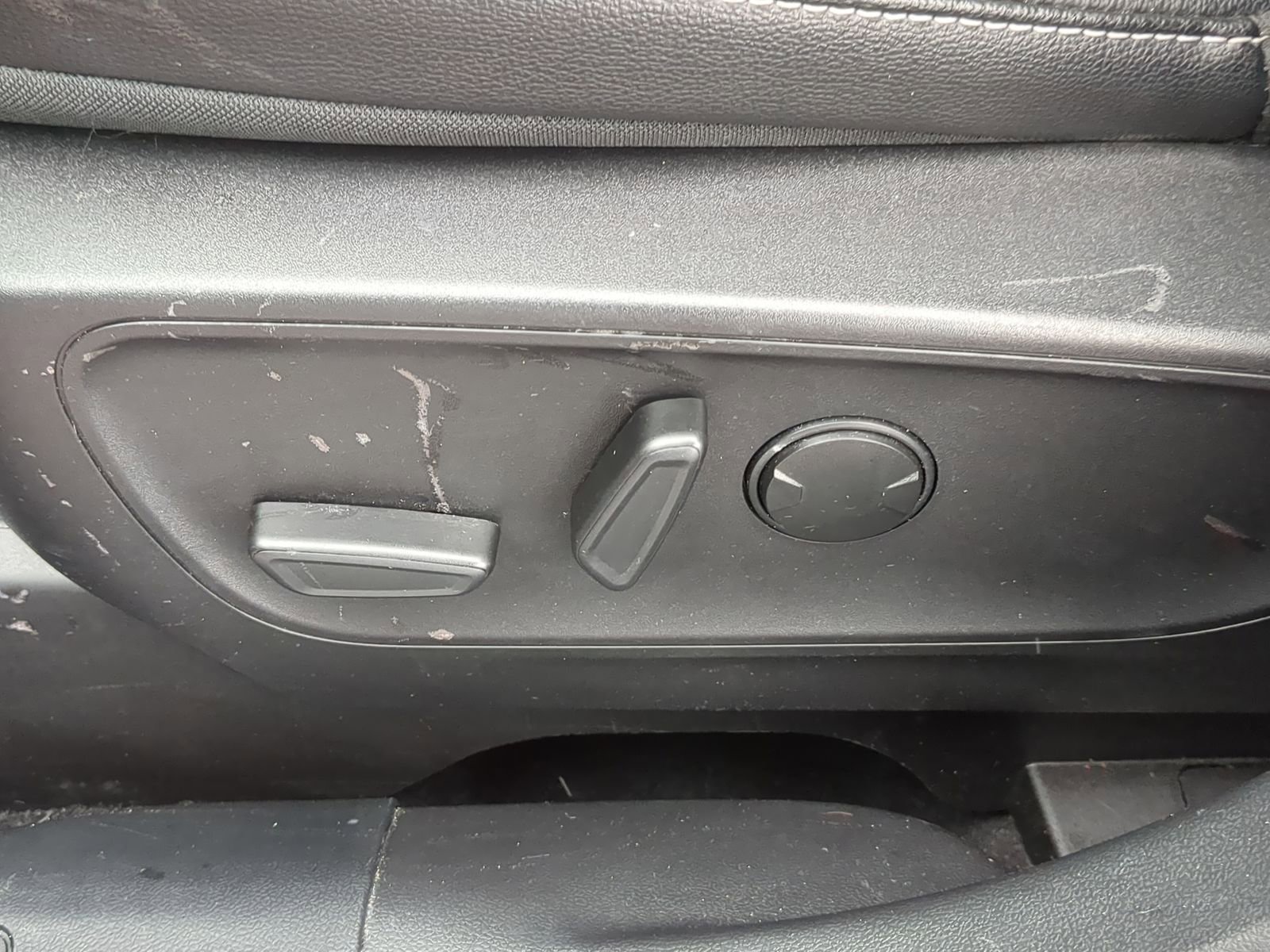 Certified 2022 Ford Escape SEL image 21