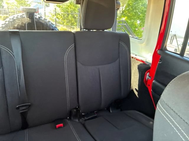 Used 2018 Jeep Wrangler Unlimited Rubicon AWD/4WD image 23