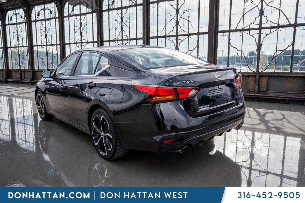 Used 2024 Nissan Altima 2.5 SR image 29