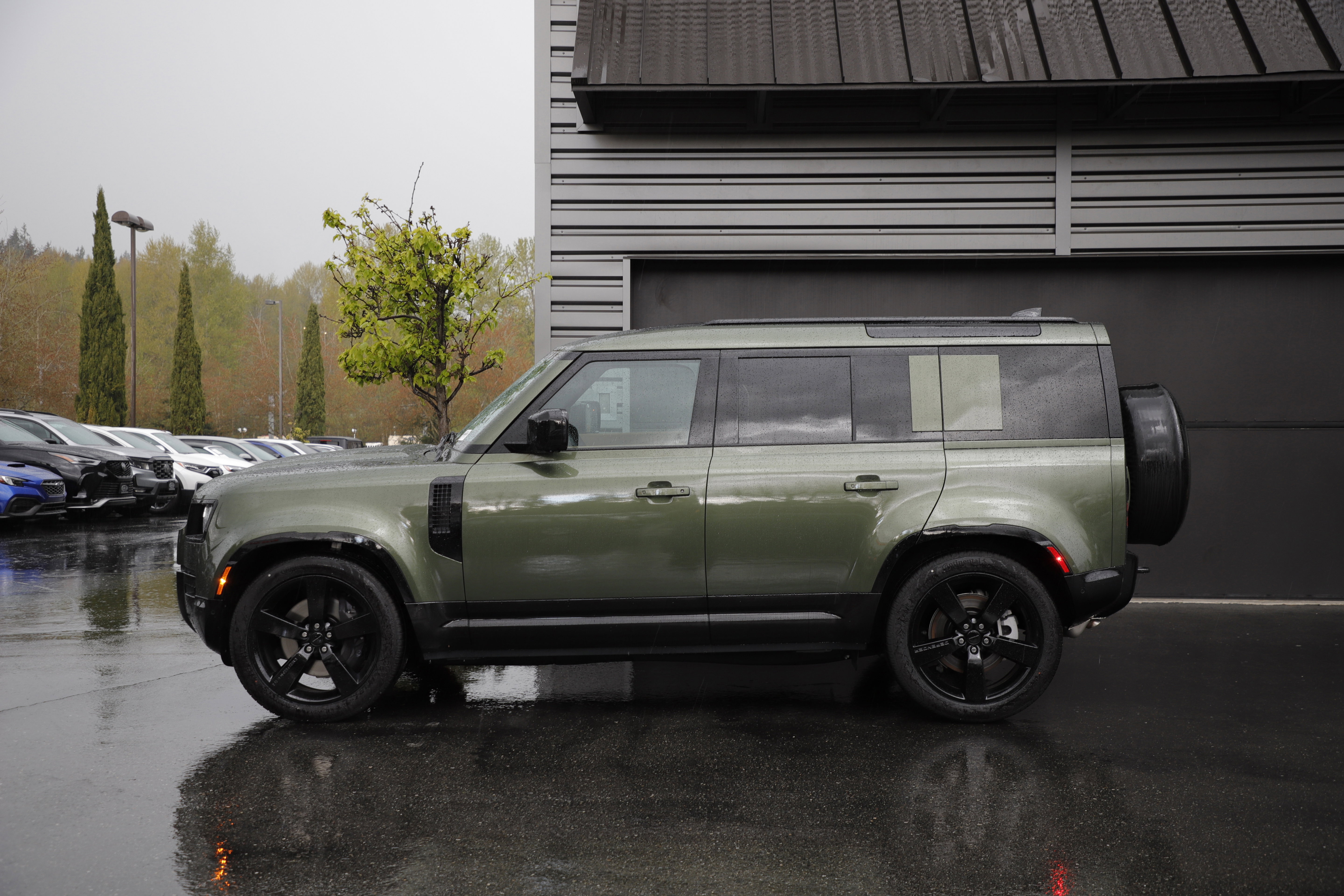 New 2026 Land Rover Defender 110 X-Dynamic SE AWD/4WD image 7