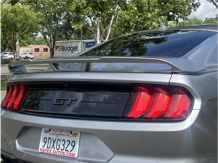Used 2021 Ford Mustang GT RWD image 11