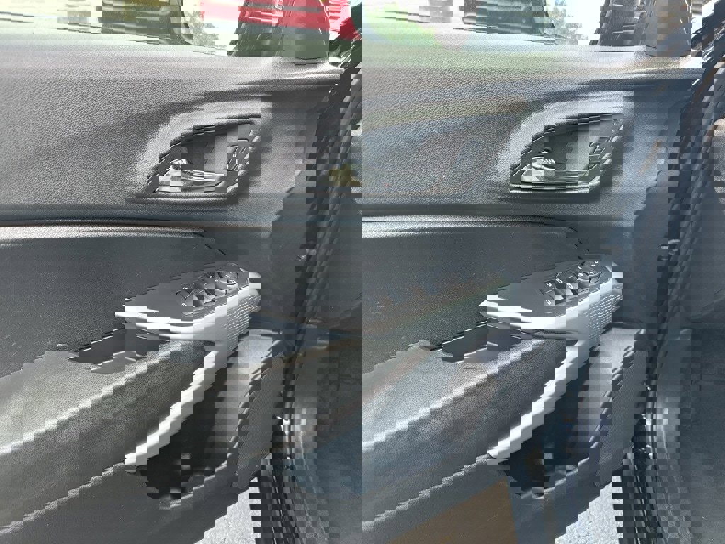 Used 2024 Chevrolet Trax LS image 8