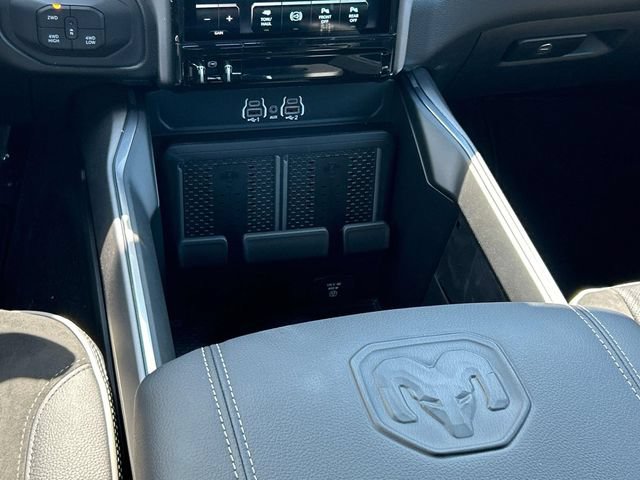 New 2026 RAM 2500 Laramie AWD/4WD image 4