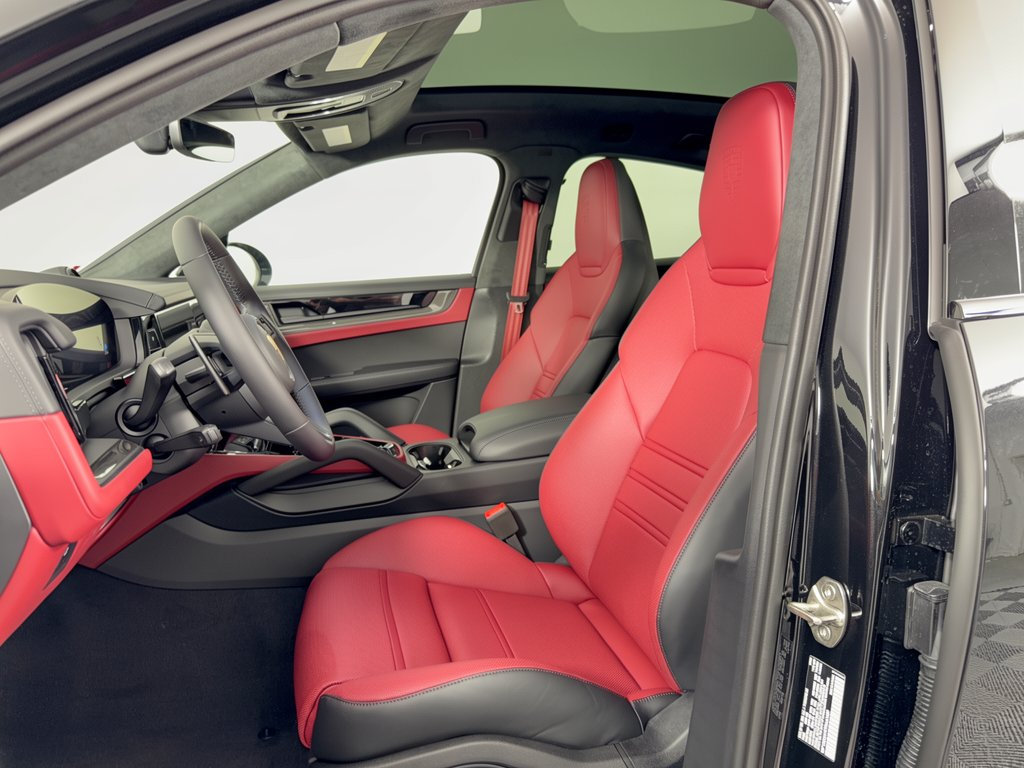 New 2026 Porsche Cayenne GTS AWD/4WD image 5