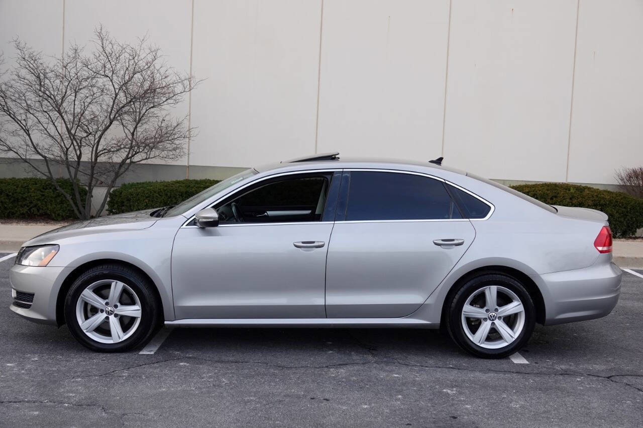 Used 2012 Volkswagen Passat TDI SE FWD image 12