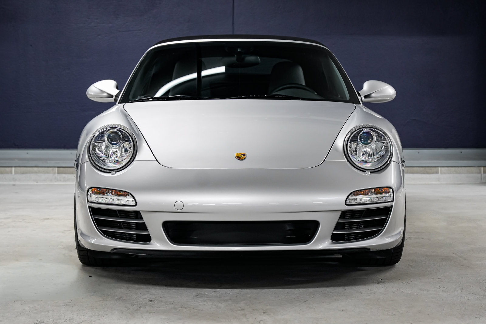 Used 2009 Porsche 911 Carrera 4 AWD/4WD image 5