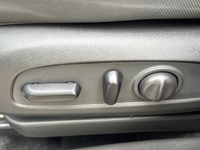 Used 2022 Chevrolet TrailBlazer RS w/ Sun and Liftgate Package image 12