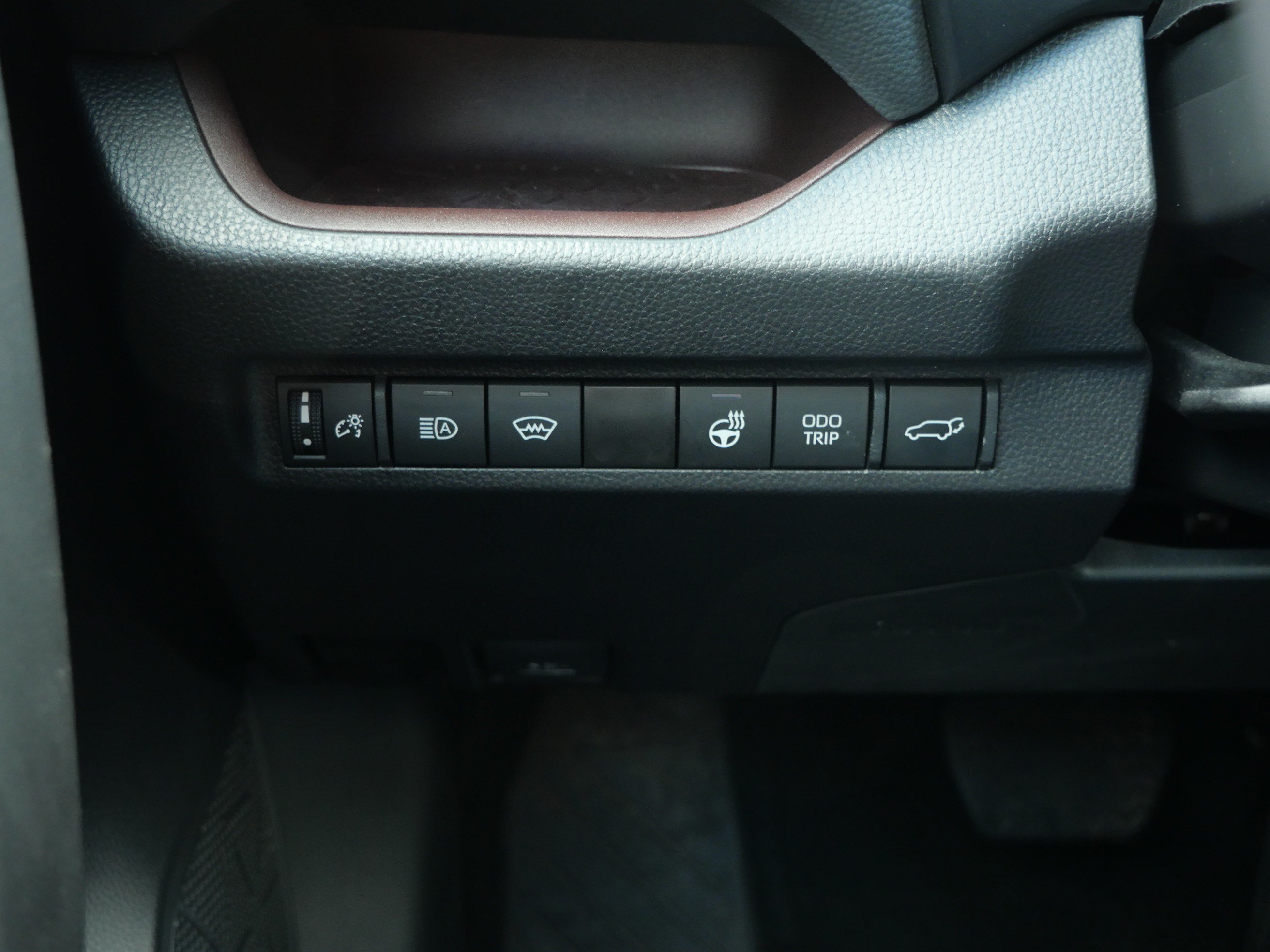 Certified 2024 Toyota RAV4 Limited w/ Weather Package AWD/4WD image 27