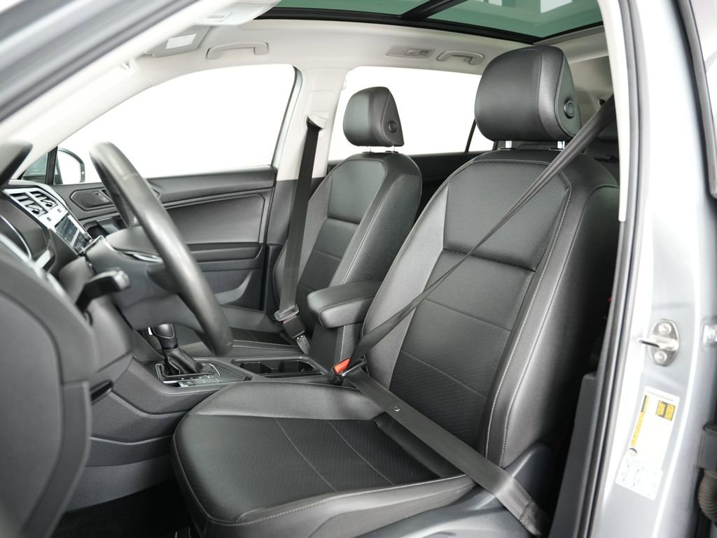 Used 2020 Volkswagen Tiguan SE FWD image 20