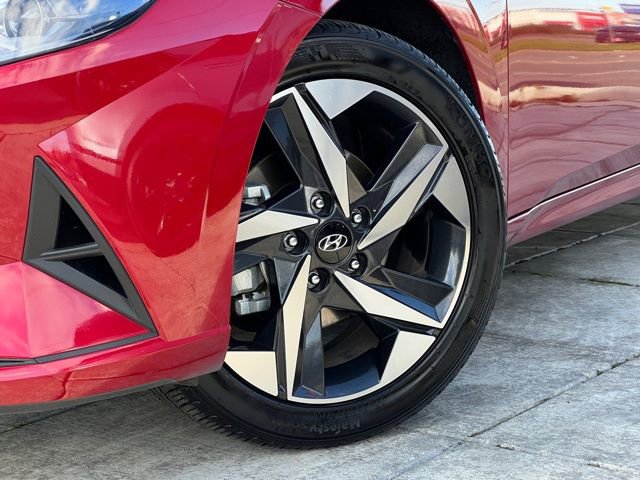 Certified 2023 Hyundai Elantra SEL w/ Convenience Package FWD image 2