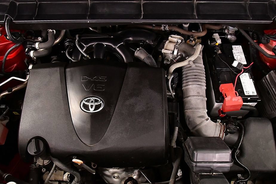 Used 2022 Toyota Highlander LE FWD image 29
