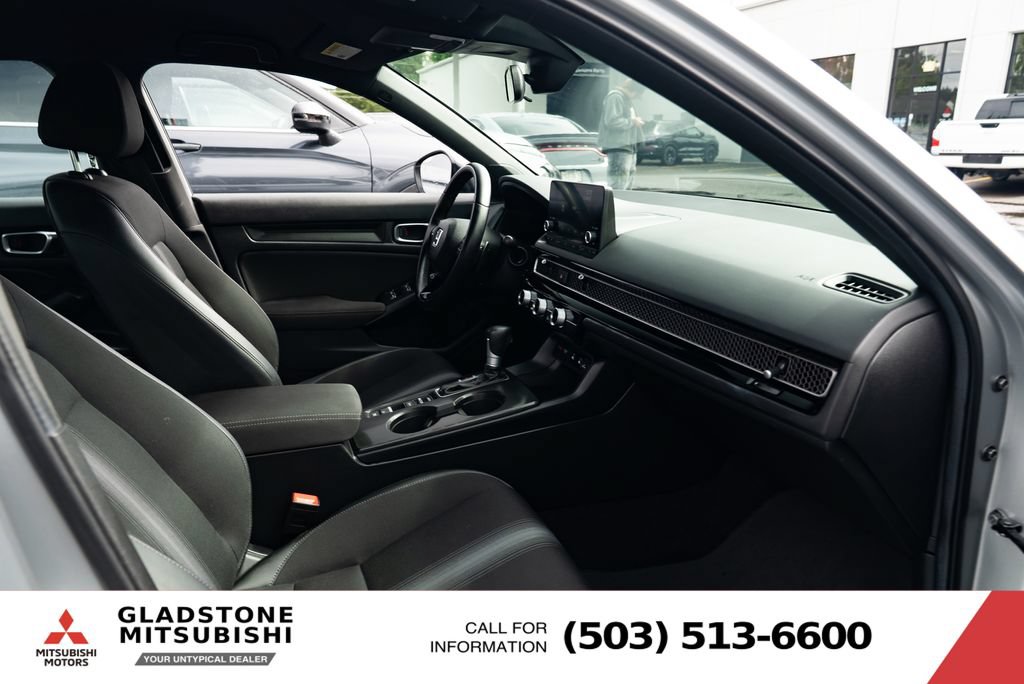 Used 2025 Honda Civic Sport image 27