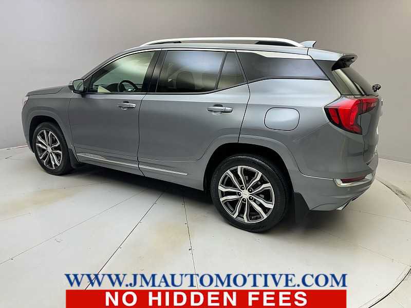 Used 2020 GMC Terrain Denali image 3