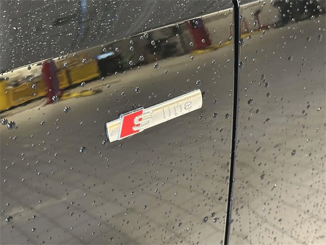 Certified 2025 Audi Q3 2.0T Premium Plus w/ Premium Plus Package image 11