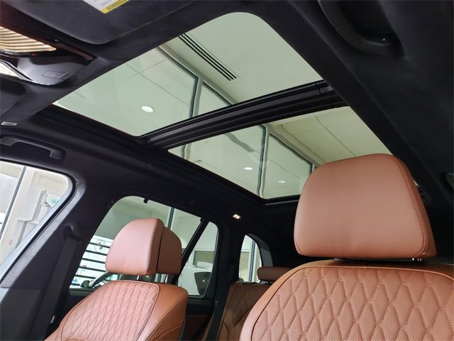 New 2026 BMW X5 M60i image 18