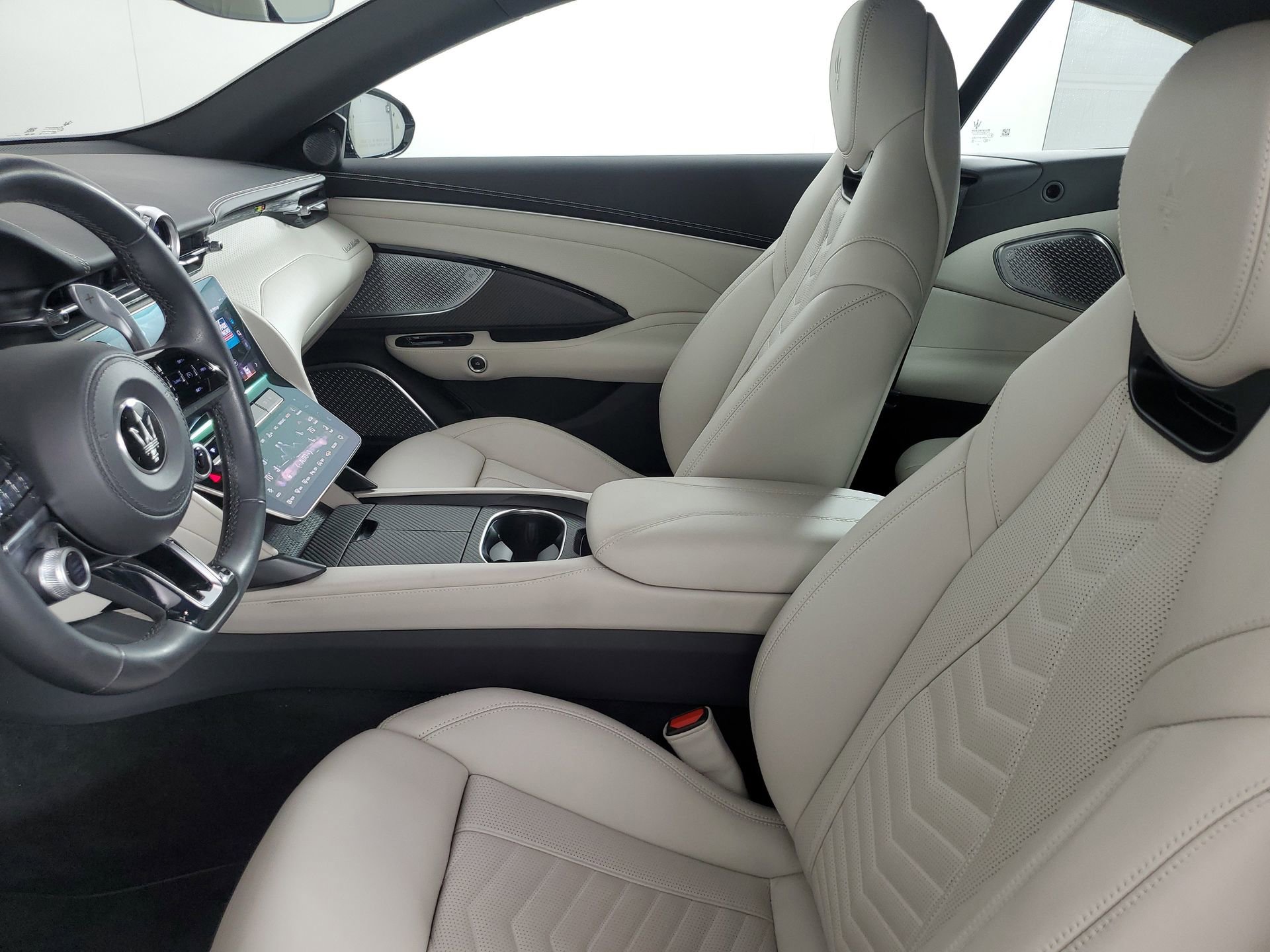 Used 2025 Maserati GranCabrio Modena AWD/4WD image 32