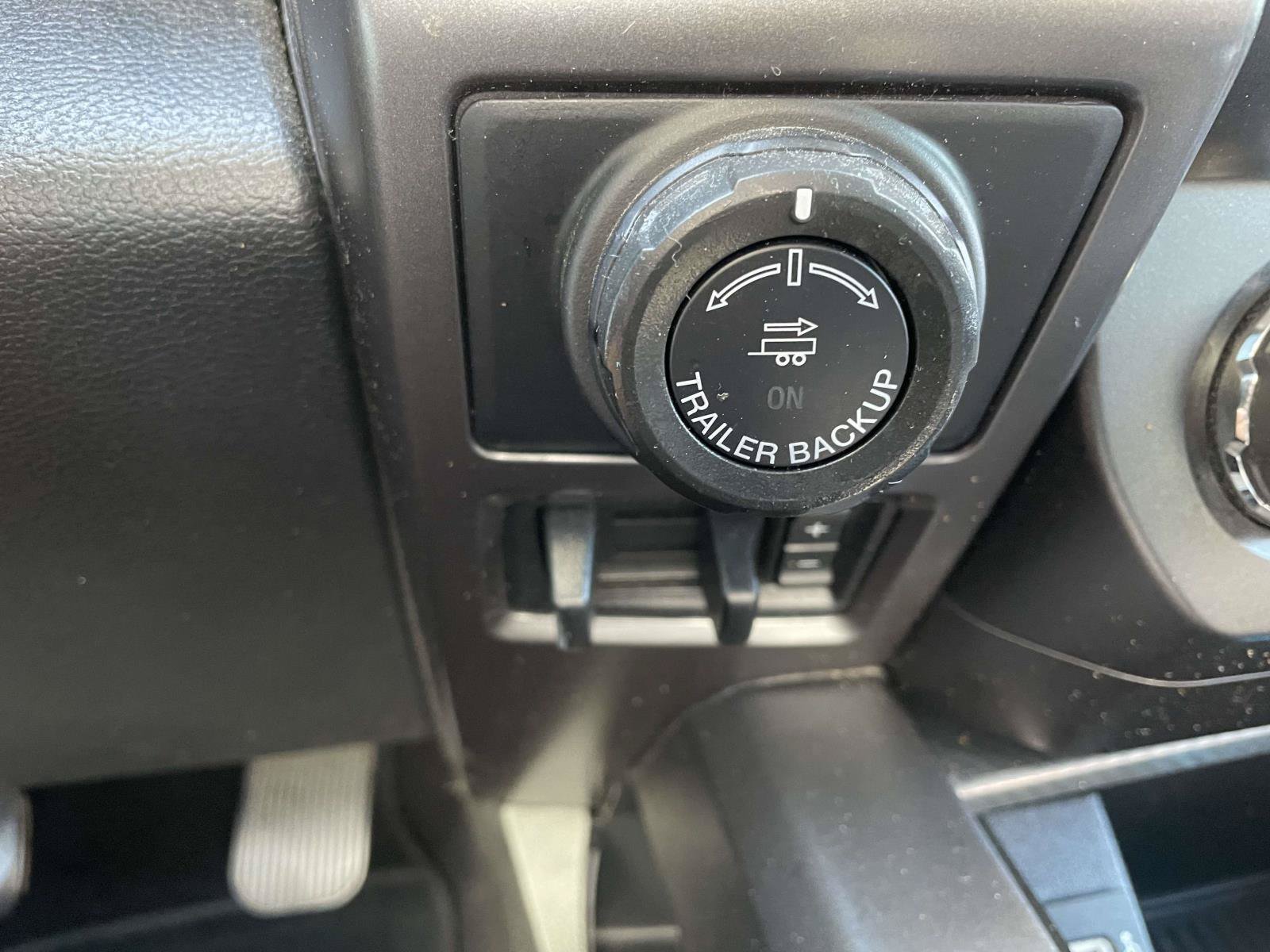 Used 2020 Ford F150 XLT w/ Equipment Group 302A Luxury AWD/4WD image 30