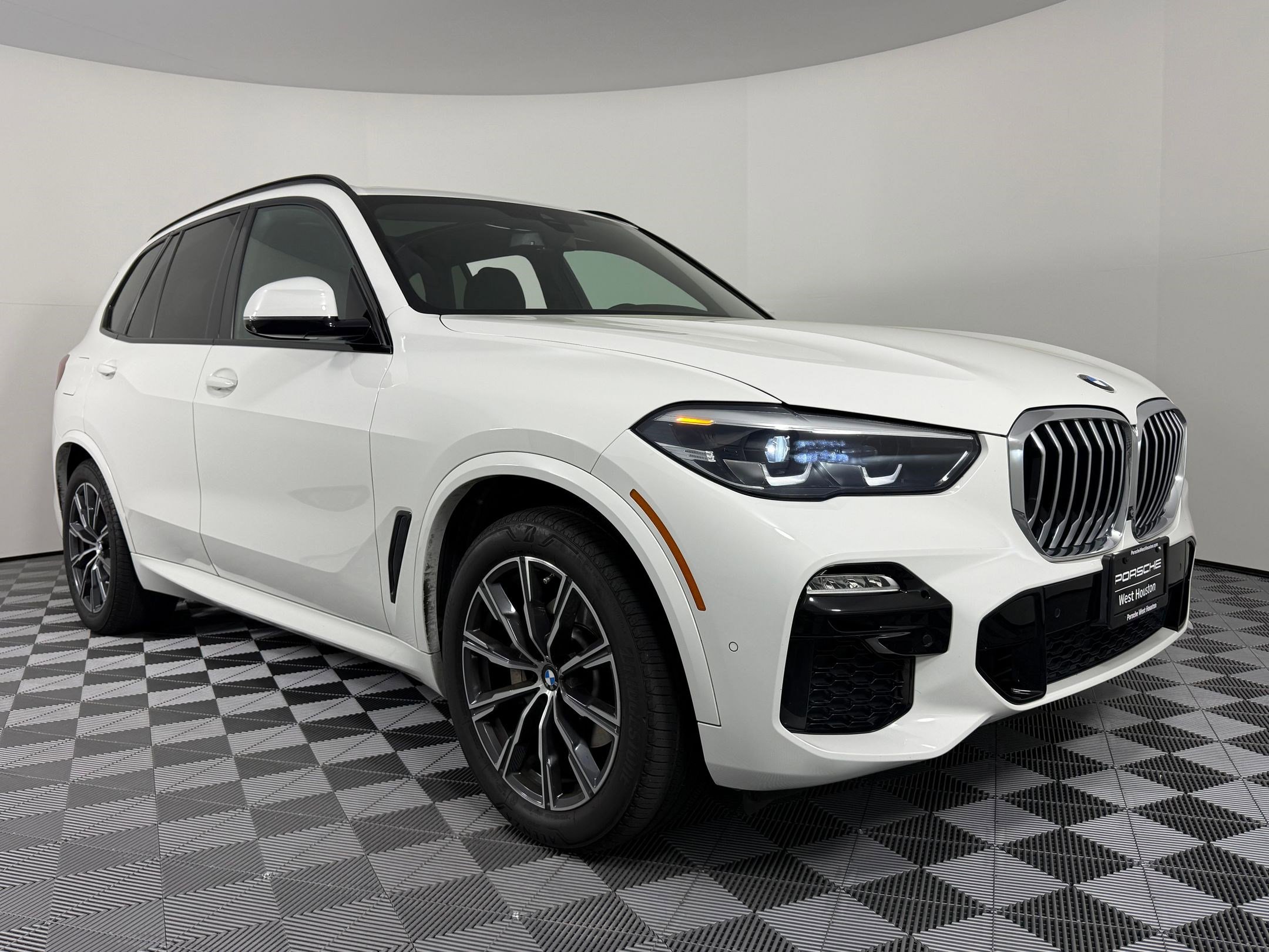 Used 2019 BMW X5 xDrive40i w/ M Sport Package image 7