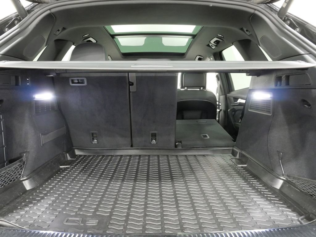 Used 2022 Audi SQ5 Premium Plus image 28