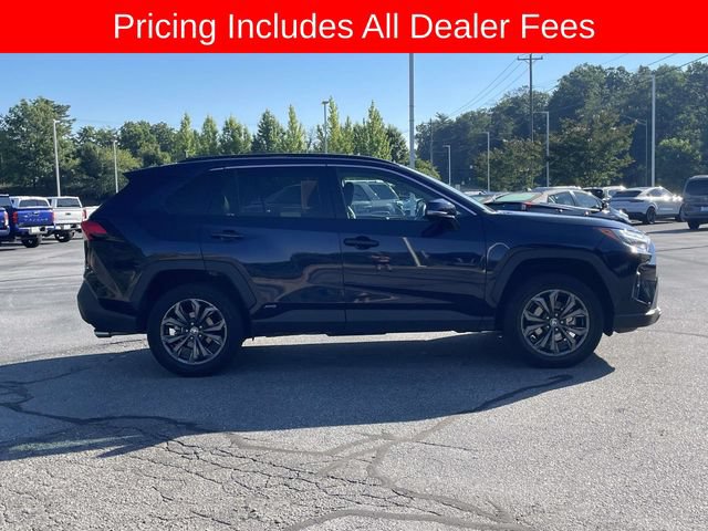 Used 2022 Toyota RAV4 XLE Premium AWD/4WD image 6