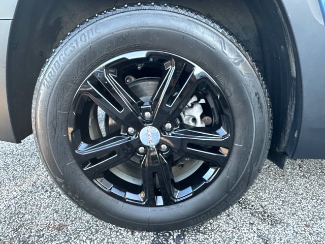 Used 2024 GMC Terrain SLE w/ Driver Convenience Package AWD/4WD image 27