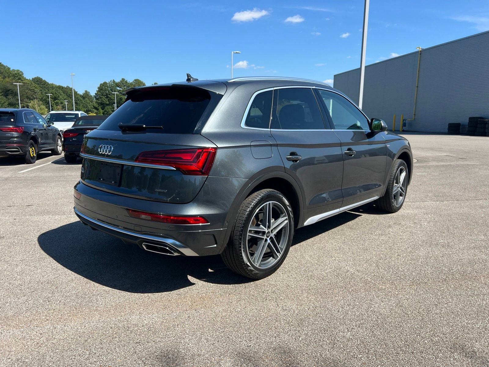 Used 2023 Audi Q5 e Prestige w/ Prestige Package AWD/4WD image 5