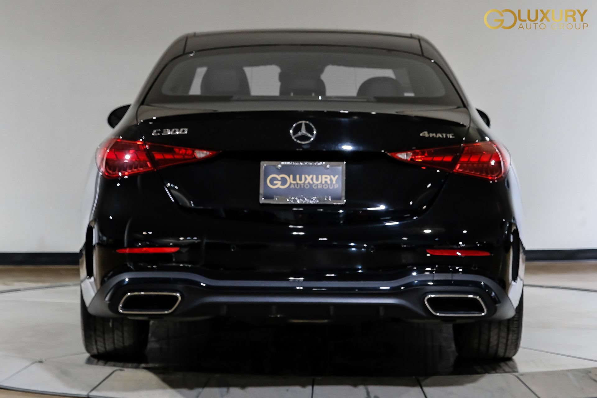Used 2025 Mercedes-Benz C 300 4MATIC Sedan w/ AMG Line w/ Night Package image 10