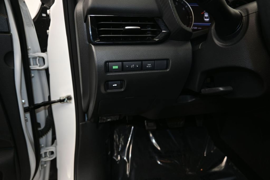 Certified 2024 Nissan Sentra SV FWD image 12