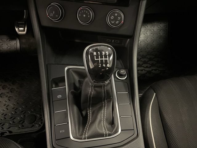 Used 2023 Volkswagen Jetta Sport FWD image 19