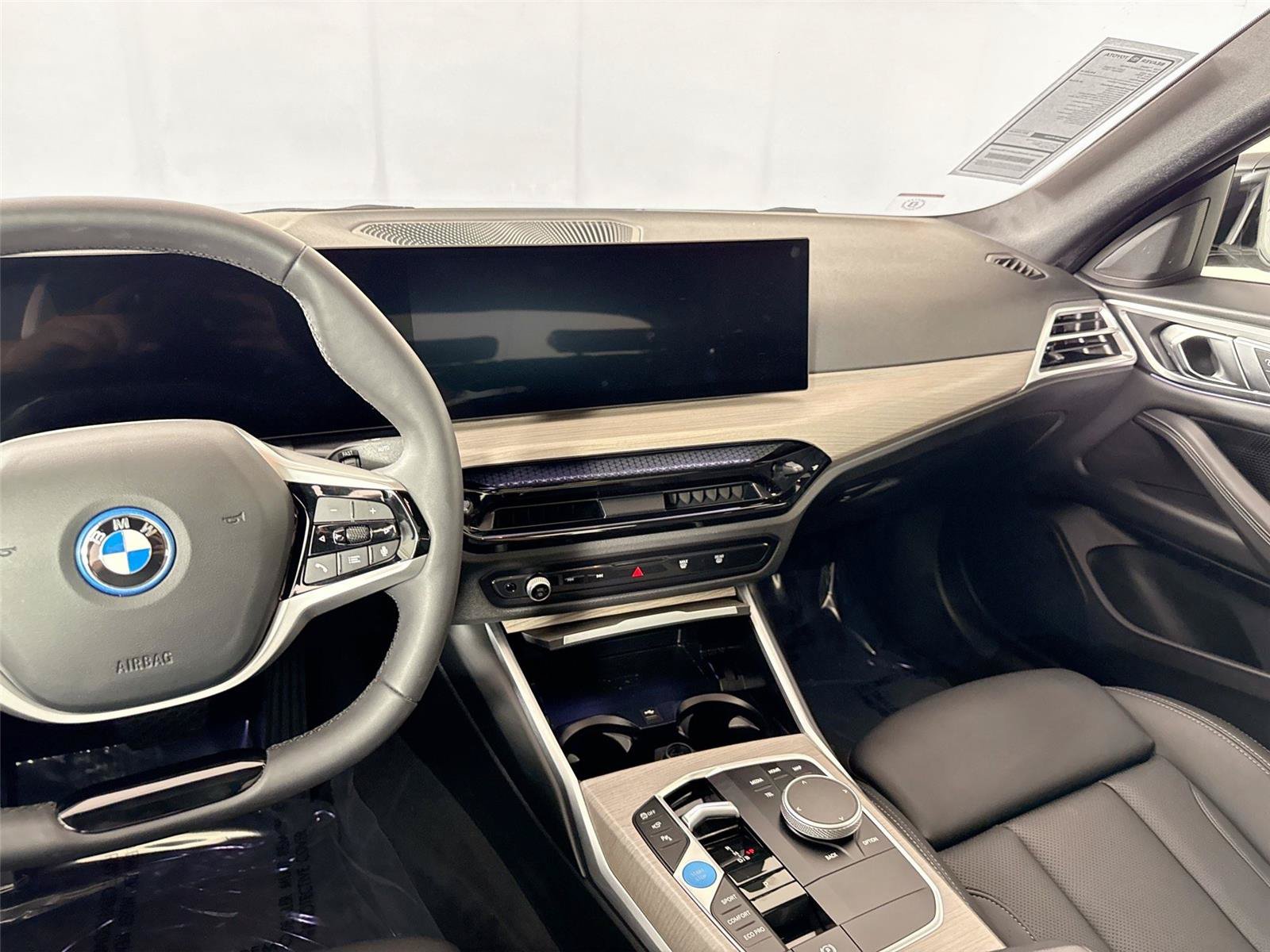 Used 2025 BMW i4 xDrive40i w/ Parking Assistance Package AWD/4WD image 35