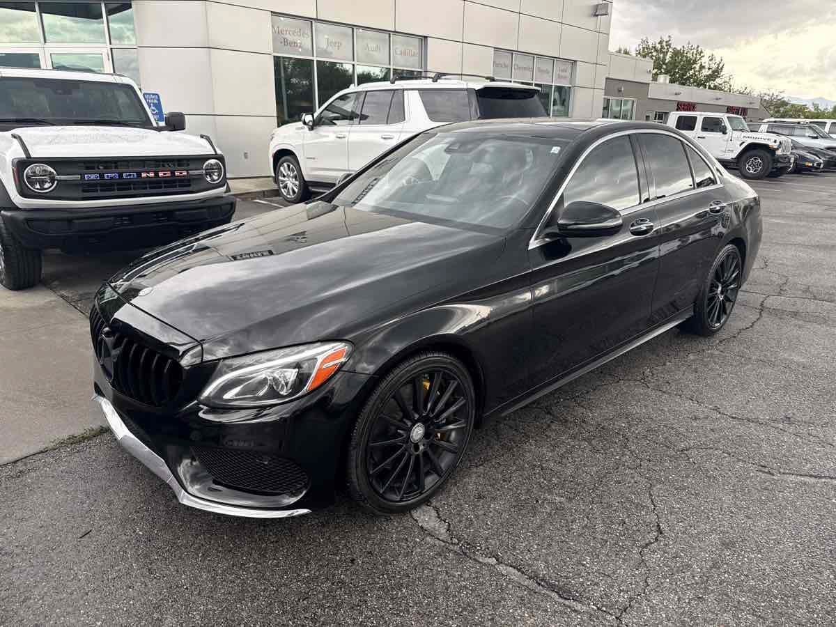 Used 2016 Mercedes-Benz C 300 4MATIC Sedan image 2