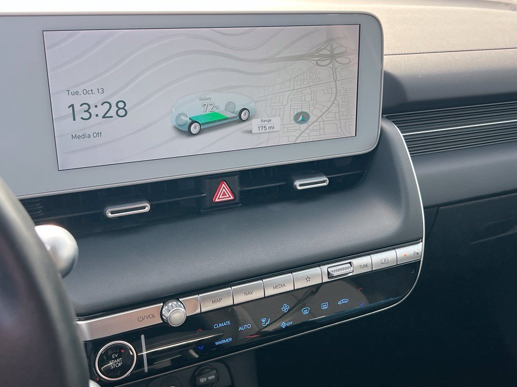 Certified 2024 Hyundai Ioniq 5 SEL AWD/4WD image 18