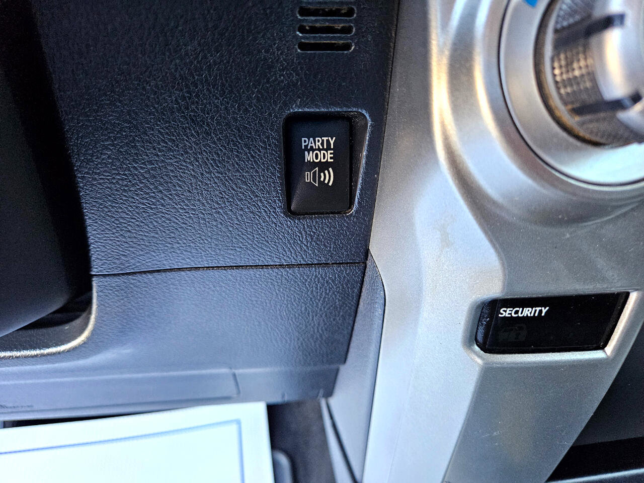 Used 2010 Toyota 4Runner Limited image 22