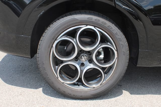 Used 2025 Alfa Romeo Tonale AWD/4WD image 37