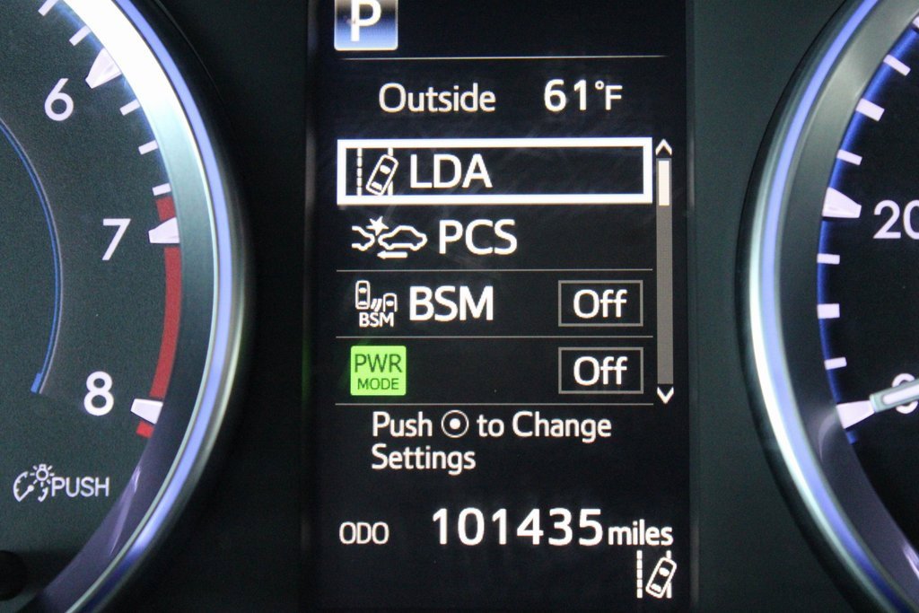 Certified 2018 Toyota Highlander Limited Platinum image 3