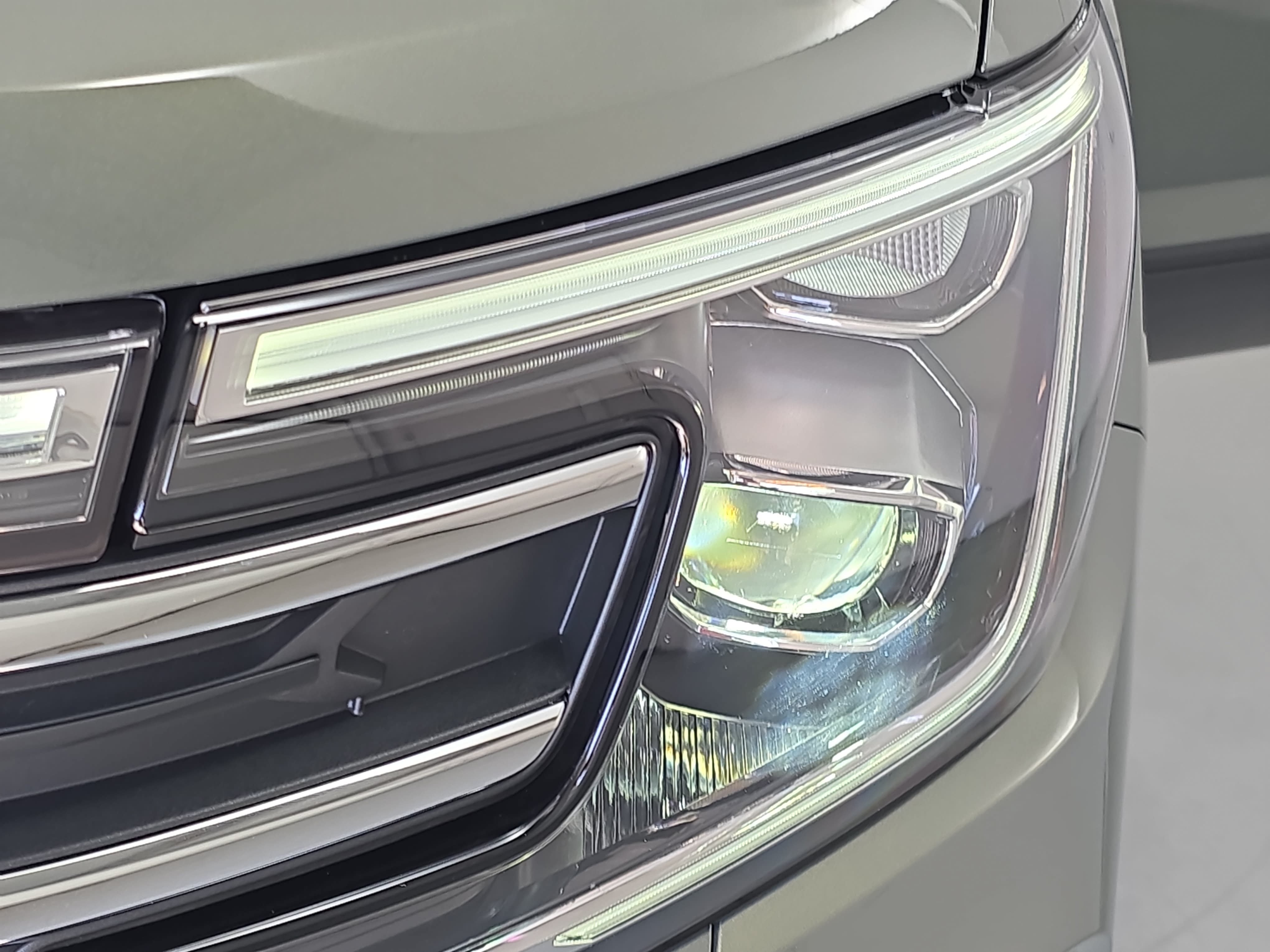 New 2026 Volkswagen Atlas SE FWD image 33
