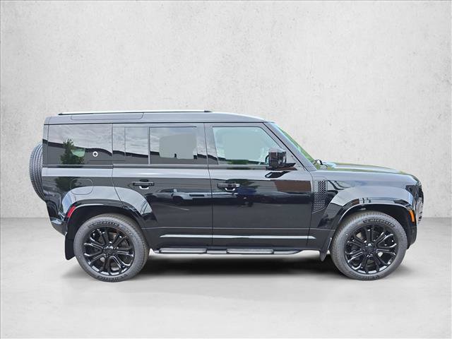 New 2026 Land Rover Defender 110 OCTA AWD/4WD image 4