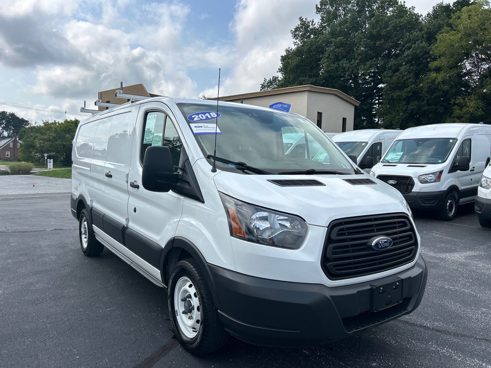 Certified 2018 Ford Transit 150 130 Low Roof RWD image 3