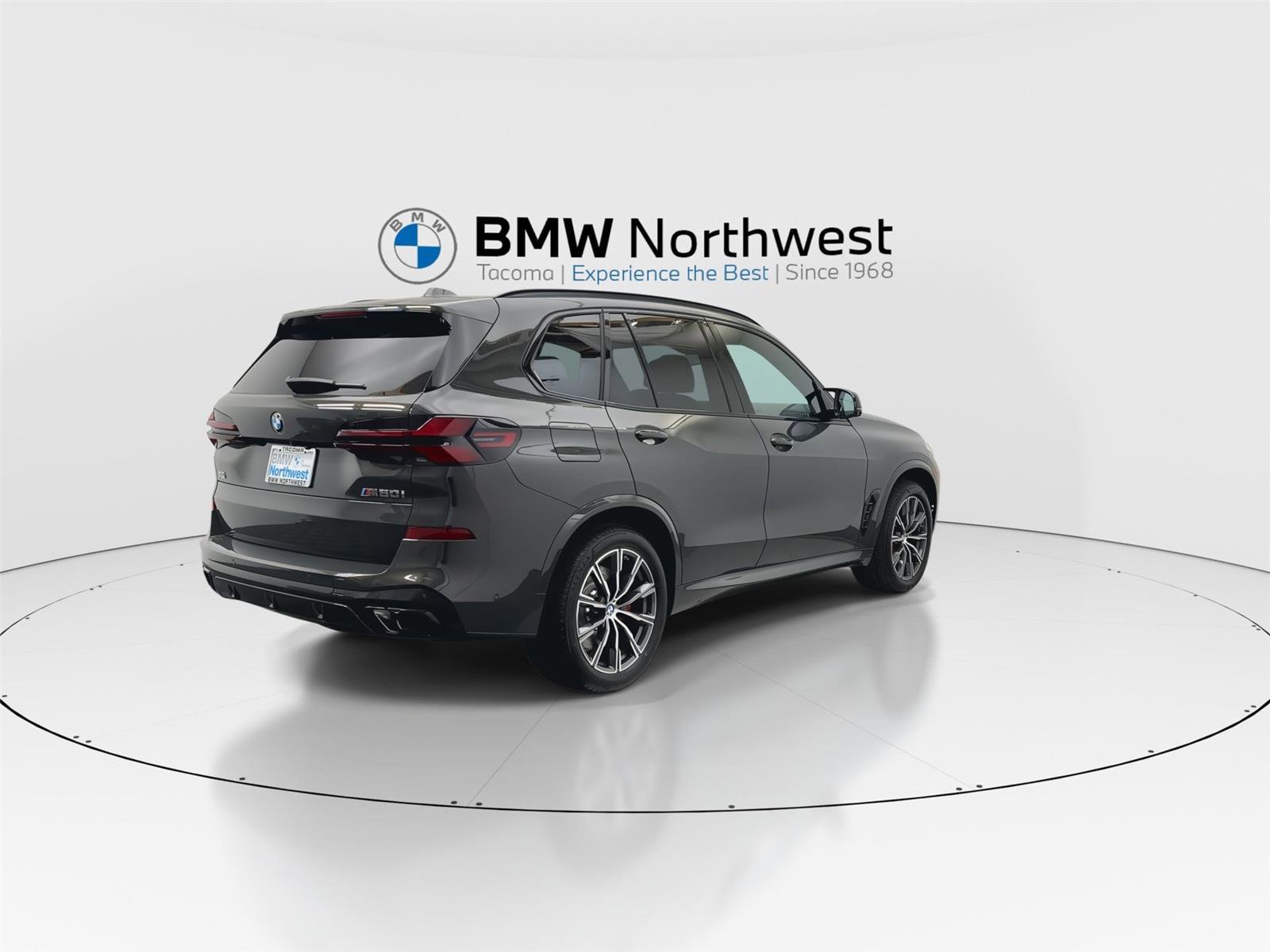 New 2026 BMW X5 M60i image 3