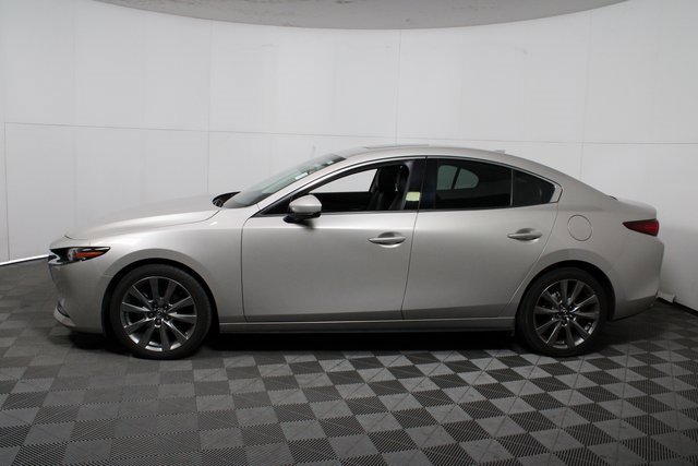 Used 2023 MAZDA MAZDA3 s image 4