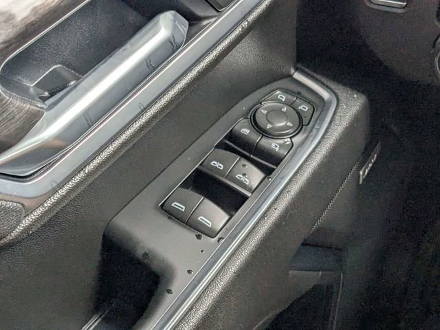 Used 2025 Chevrolet Silverado 1500 LTZ image 20