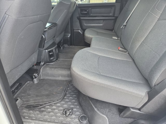 Used 2024 RAM 3500 Tradesman w/ Chrome Appearance Group AWD/4WD image 28