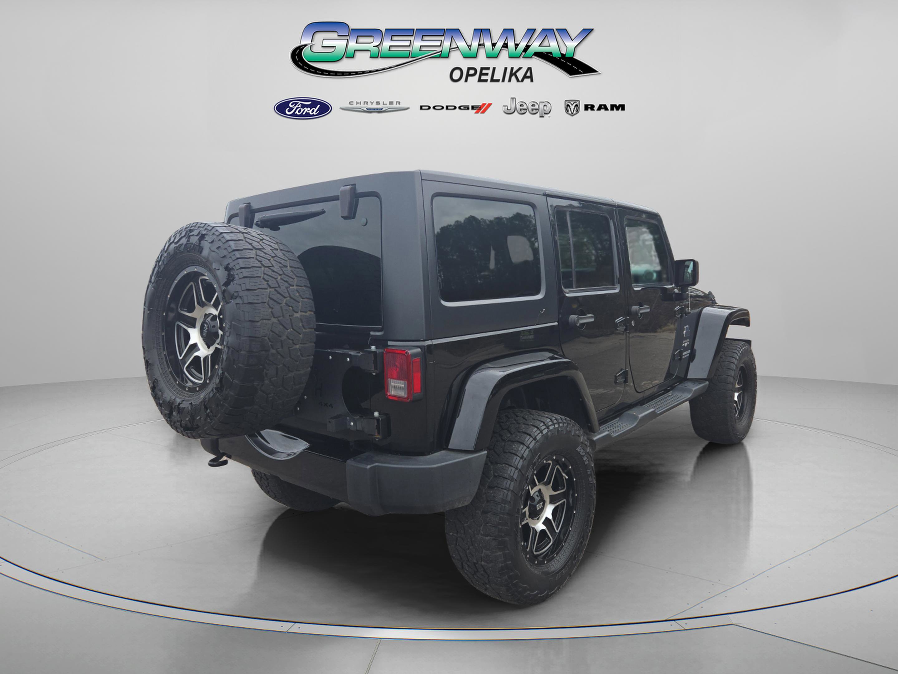 Used 2017 Jeep Wrangler Unlimited Sahara image 7