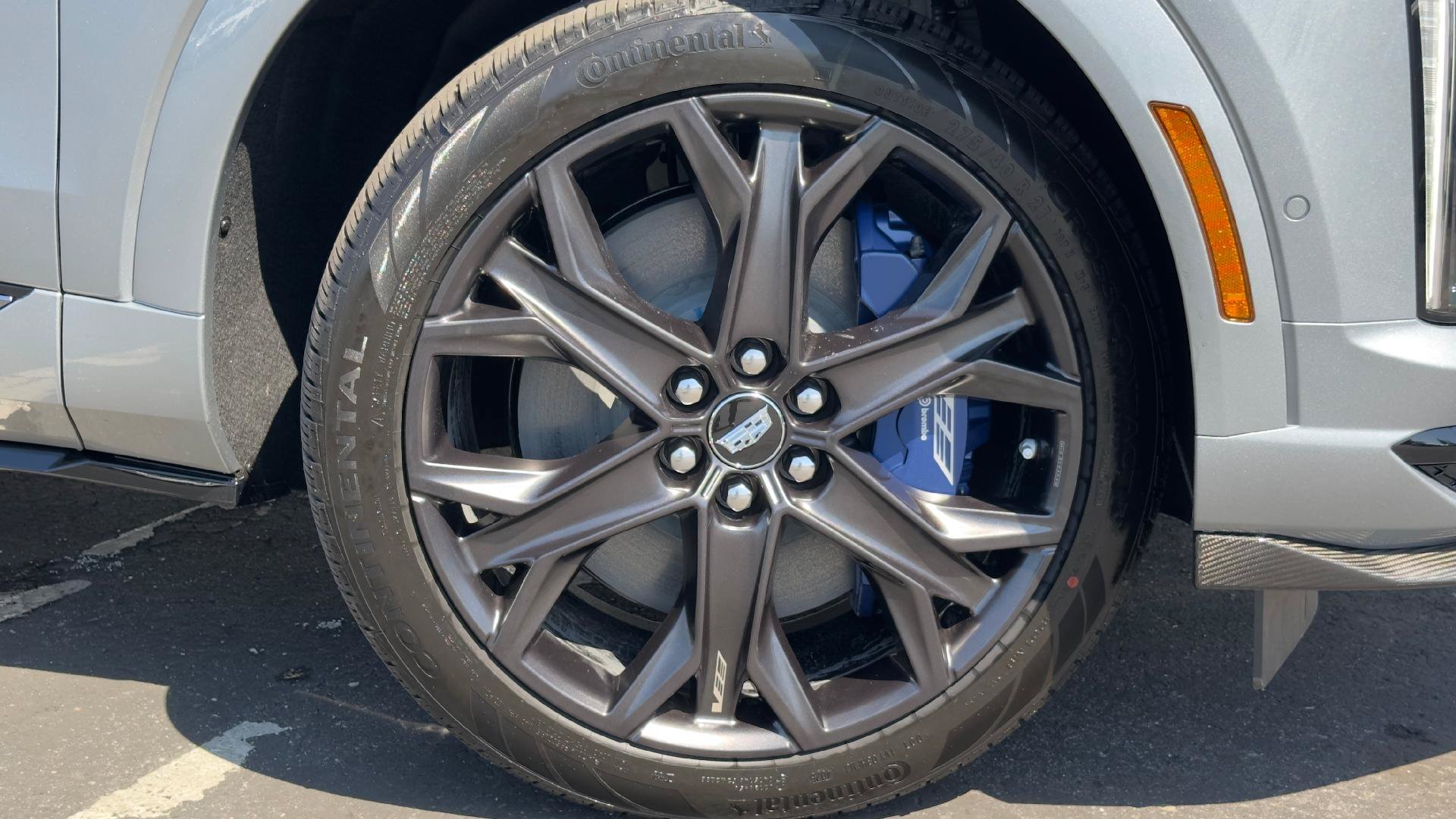 New 2026 Cadillac Optiq V w/ Carbon Fiber Package AWD/4WD image 7