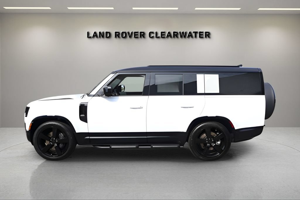 New 2026 Land Rover Defender 130 X-Dynamic SE AWD/4WD image 2