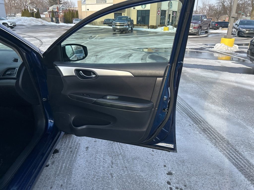 Used 2019 Nissan Sentra S image 14