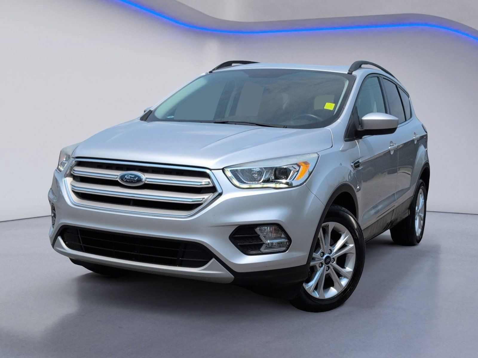 Used 2019 Ford Escape SEL FWD image 2